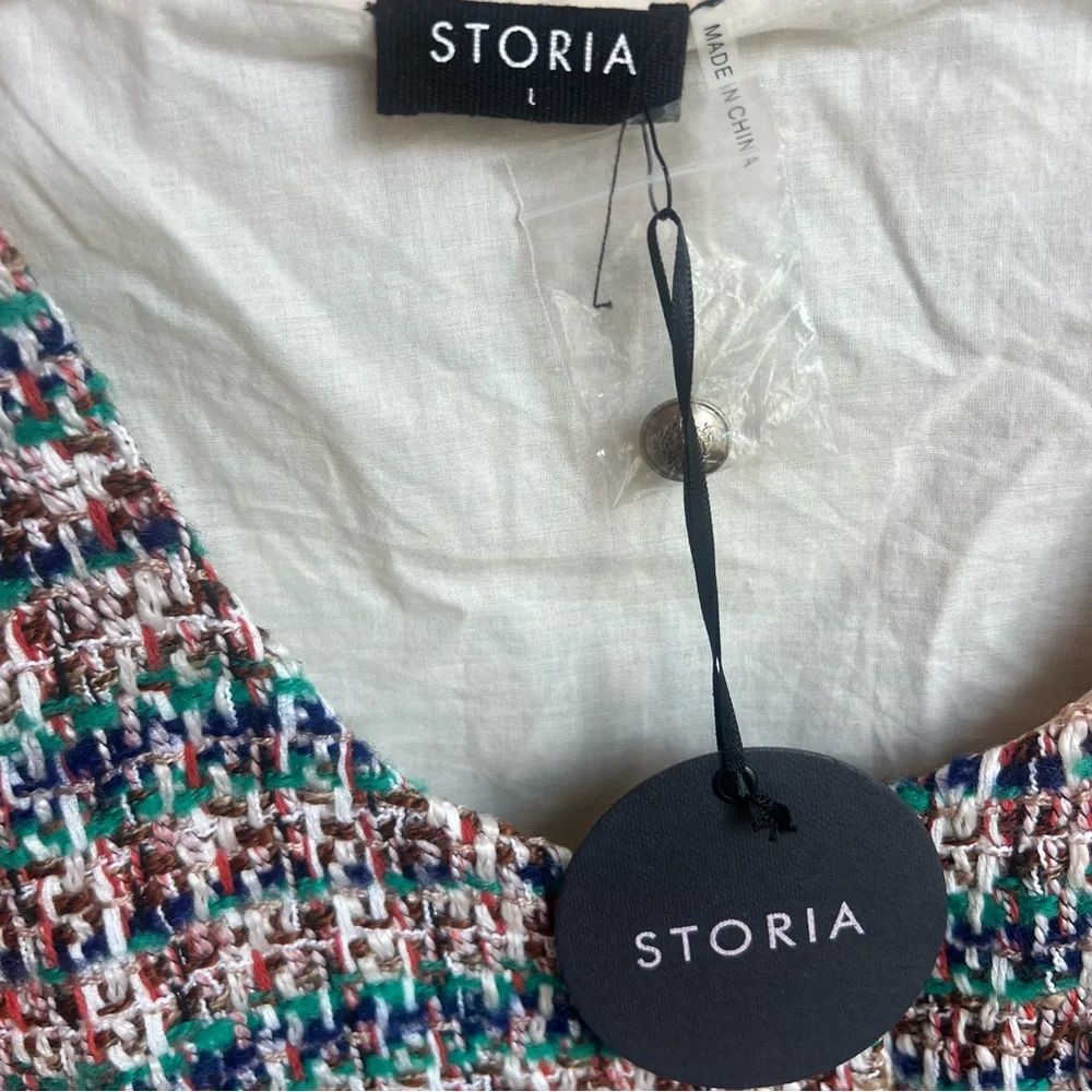 Storia Preppy Crop Tweed Button Up Vest Size: Large - Picture 5 of 5